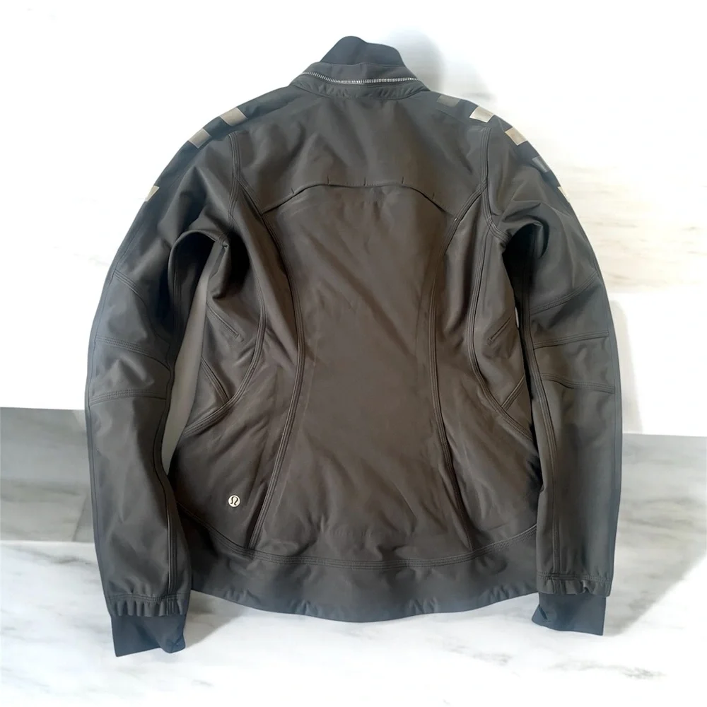 Lululemon Feelin' Frosty Softshell *Insulated Black Size 4 - Picture 6 of 13